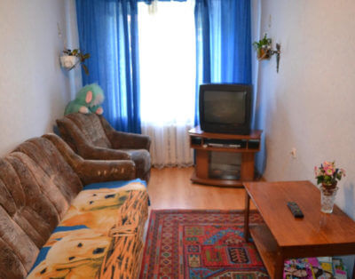 Двухкомнатная квартира на улице Ушакова