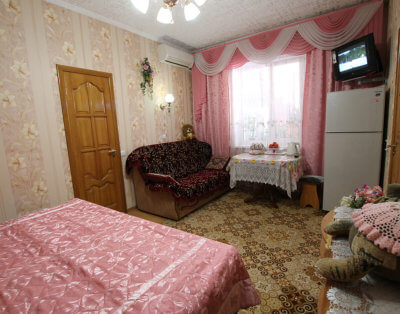 Гостевой дом «MARINE» Полулюкс “Розовый” (25кв.м) на 4 человека