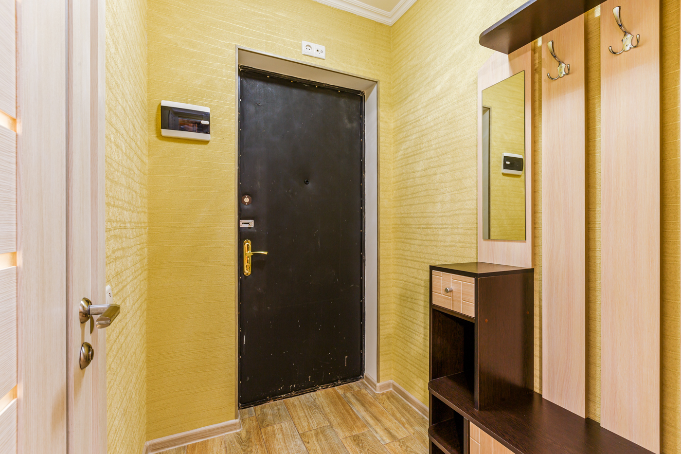 Двухкомнатная квартира на ул. Азовская 33 к1 (50кв.м)