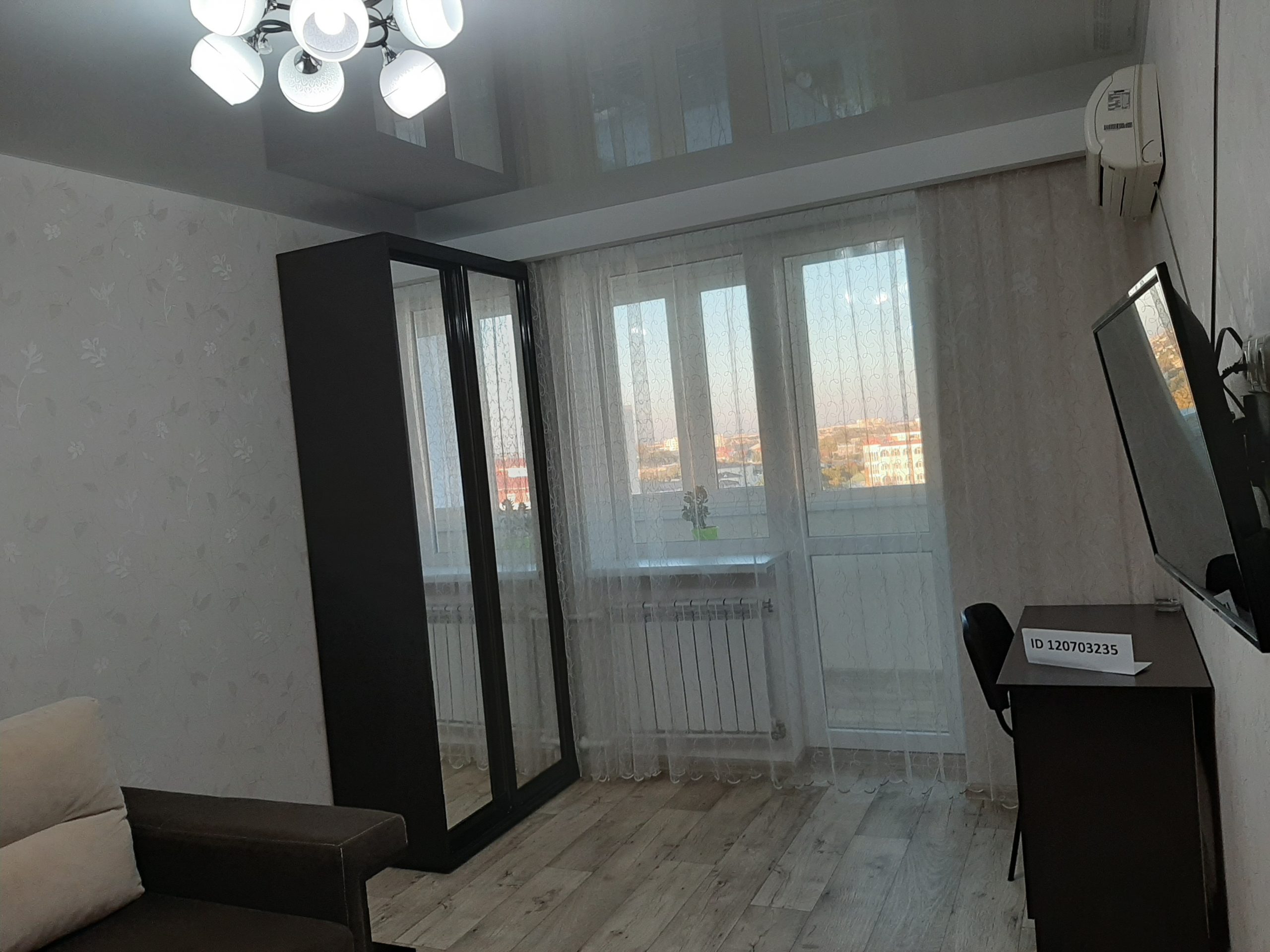 Двухкомнатная квартира на ул.Ленина 52 (50кв.м)