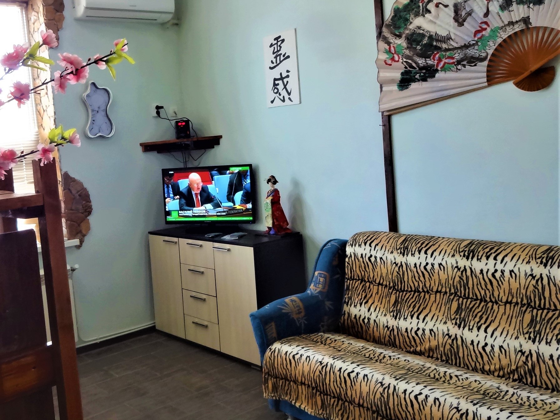 Гостевой дом «Сафари» номер «Китайская» (35кв.м) 5-ти местн. с кухней