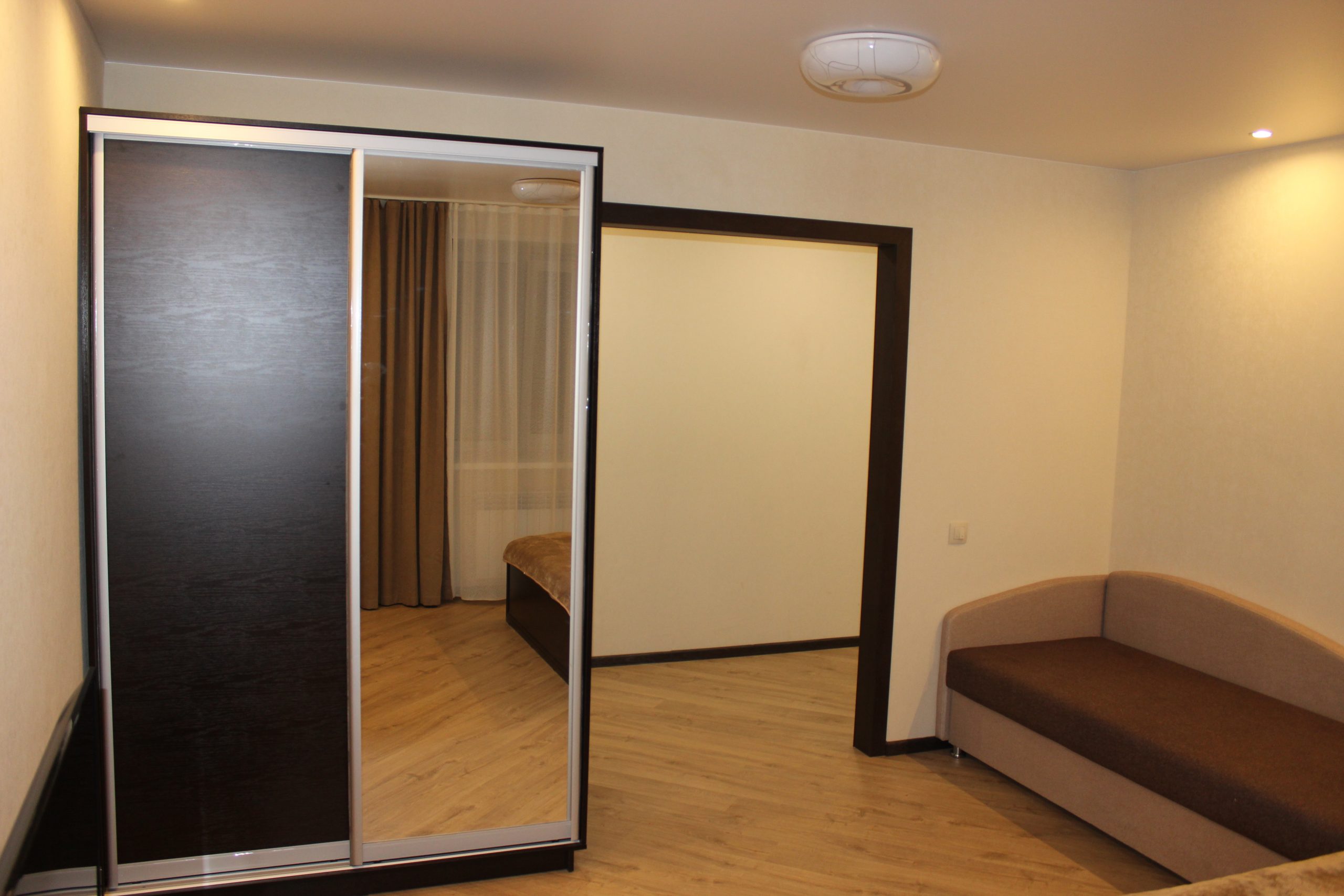 Однокомнатная квартира на ул. Косарева 33 (38кв.м) до 3 гостей