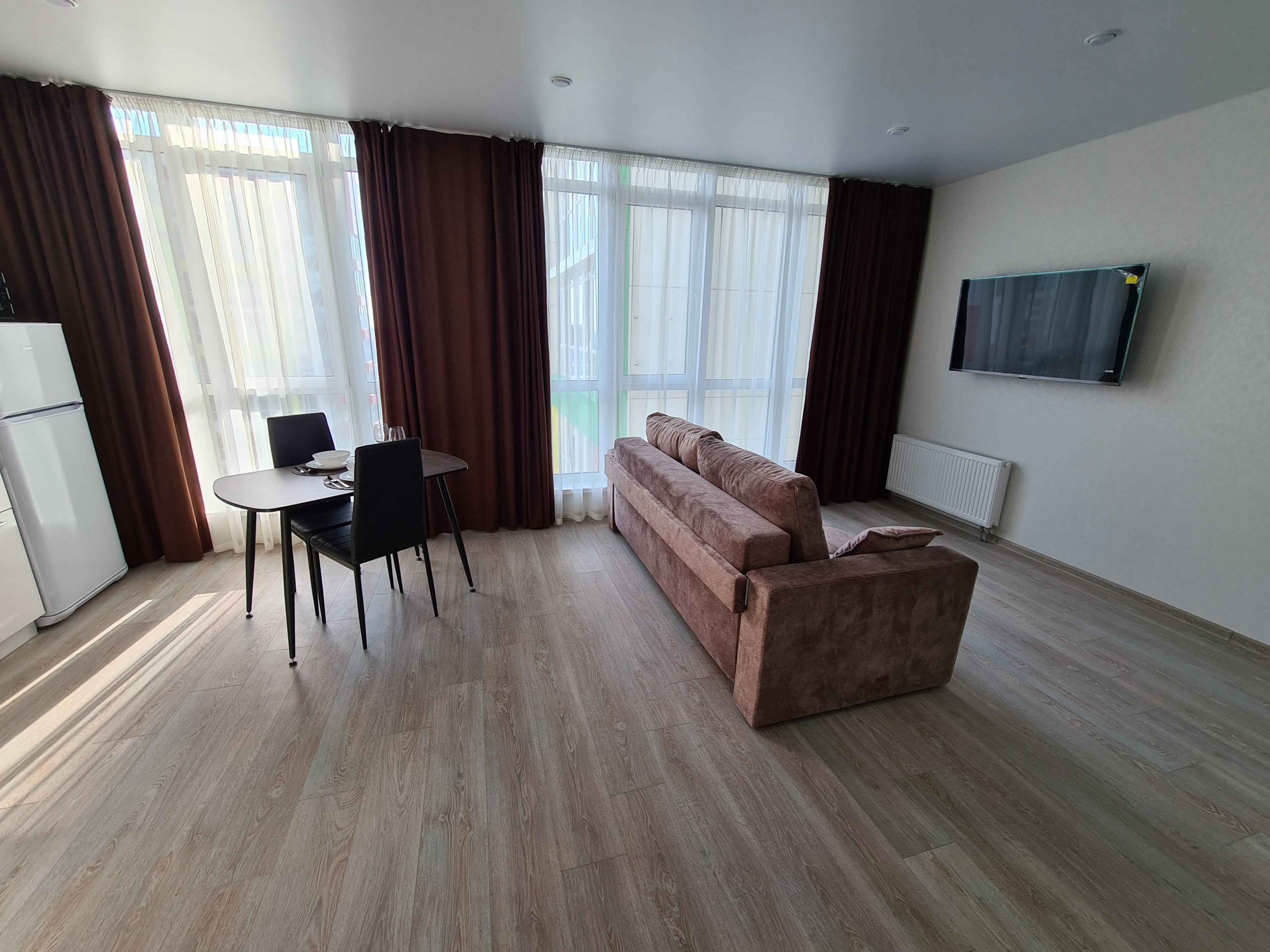 Однокомнатная квартира на ул. Пластунская, 123а,к1 (37кв.м)до 4 гостей
