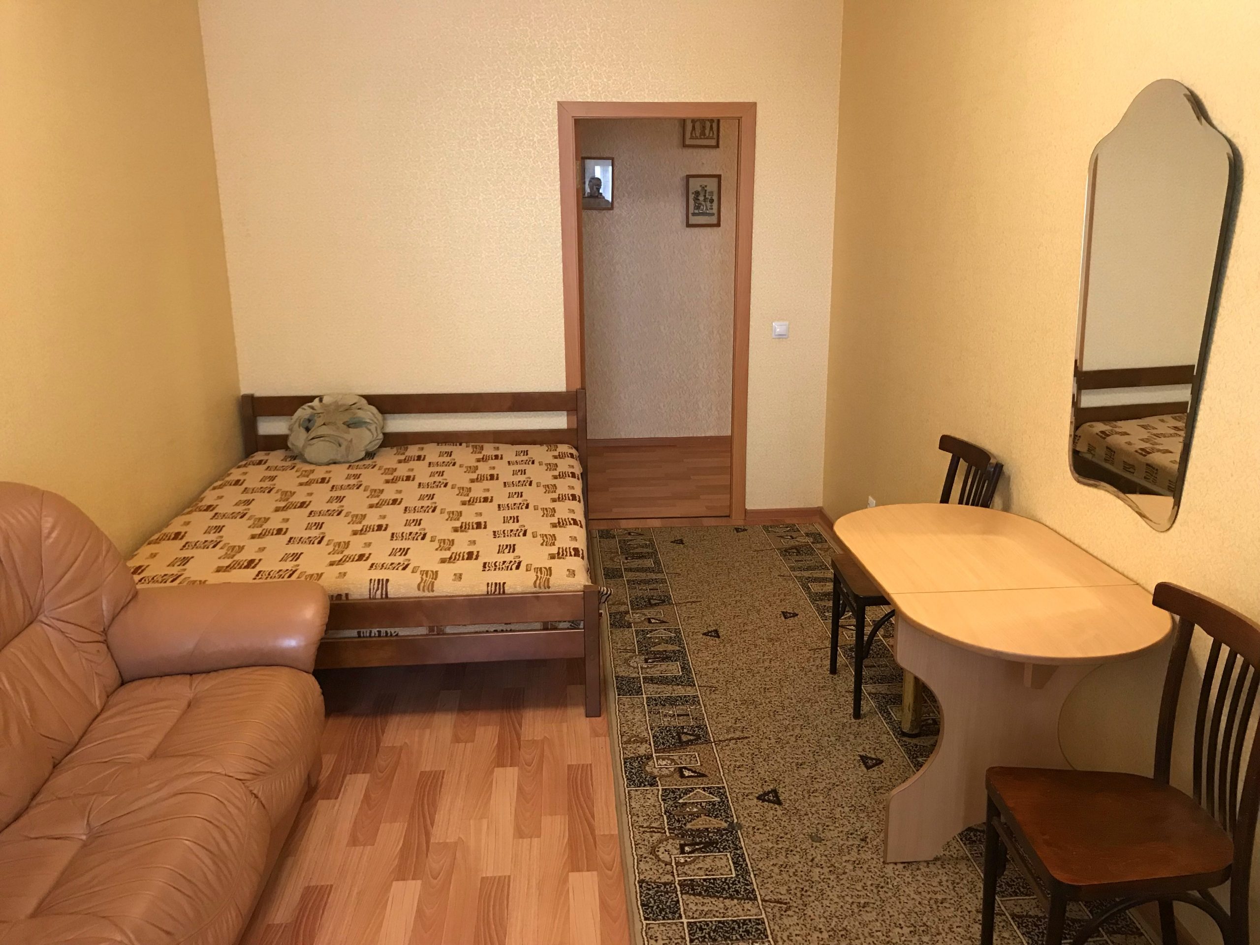 Однокомнатная квартира на ул. Чернышевского 17д (40кв.м)до 4 гостей