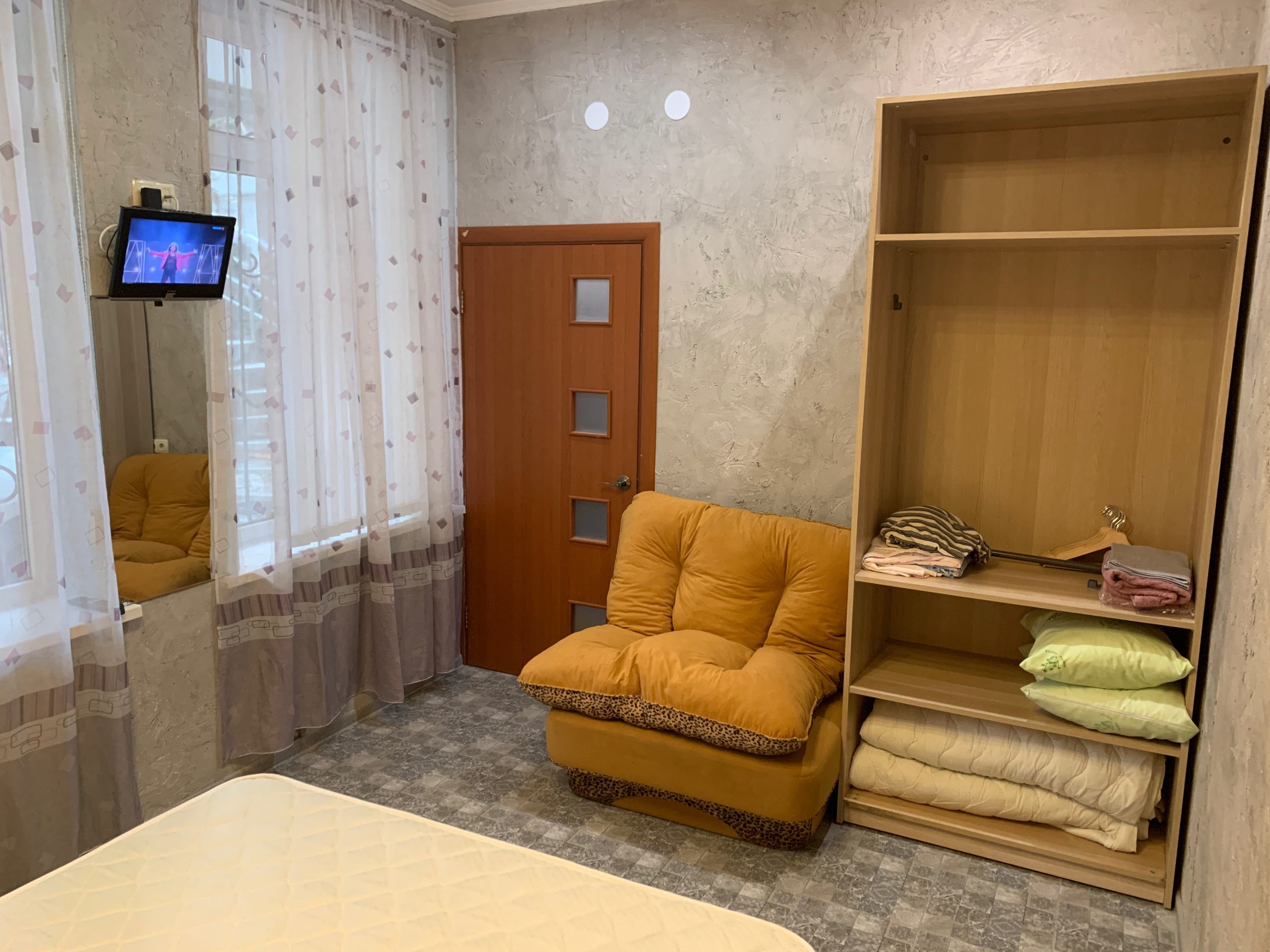 Двухкомнатная квартира на Кирова, 10 (35кв.м) до 2 гостей
